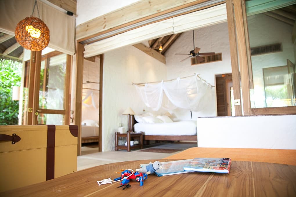 Ein Urlaub auf den Malediven mit Kleinkindern - das geht nicht nur, sondern auch wunderbar entspannt. Ein Erfahrungsbericht von www.anyworkingmom.com mit Tipps zum Flug, Packen und Reise.