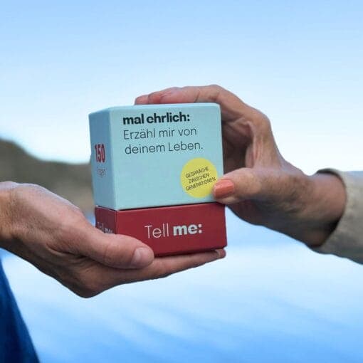 Tell me: 150 Gesprächskarten für 3 Generationen