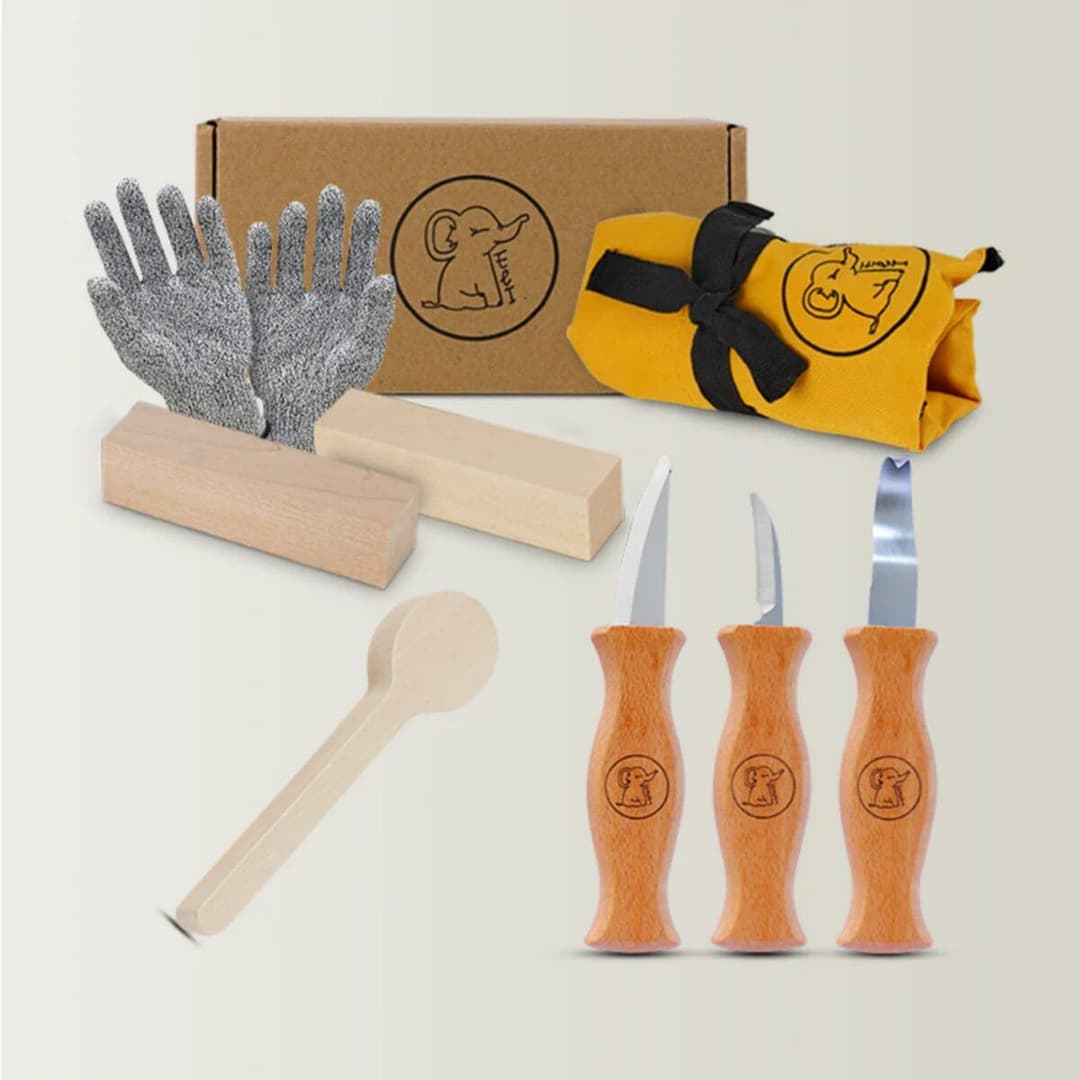 Schnitzmesser-Set für Kinder ab 6 Jahren: drei Messer, schnittfeste Handschuhe, Lindenholz zum Üben und wasserabweisende Tasche – alles in einem.